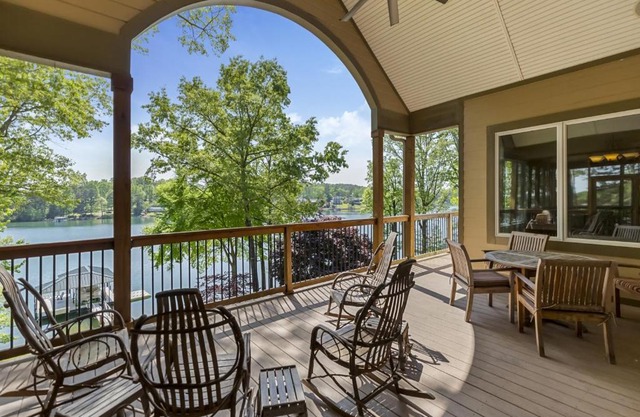 Woodhaven Dr - A Keowee Waterfront Home To Wow Everyone