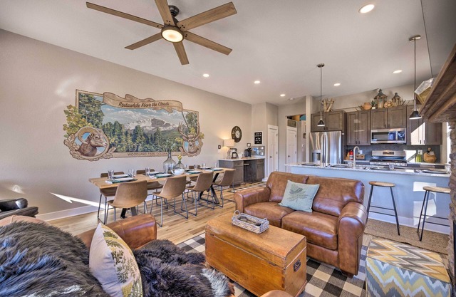 Woodland Park Escape: Licensed, Hot Tub, Mtn Views
