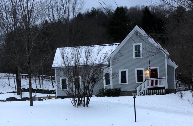 Woodstock Farmhouse Completely Updated Close to Town & Ski Areas