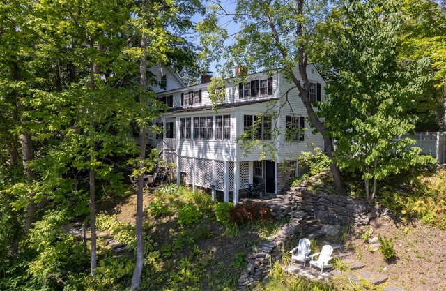 Woodstock River Front, Sauna & Nature Trails