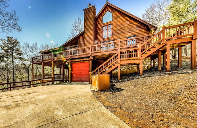 Woodsy, Dog-Friendly Cabin w/Lake & Mountain Views, Private Hot Tub, & Grill