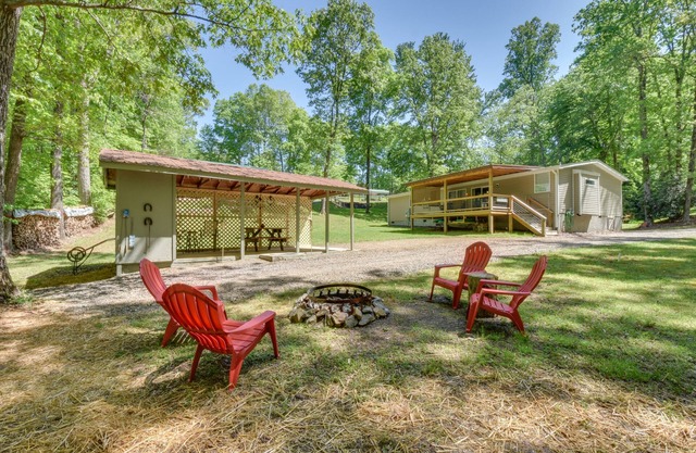 Woodsy Hayesville Home on Jackrabbit Trail!