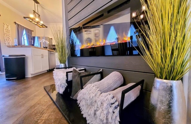 Wow! - Downtown Kalamazoo - 3rd Floor Arcade!