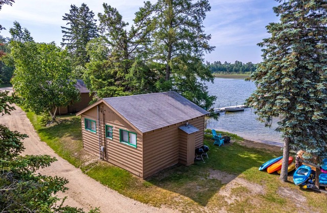 WRC 3 Relaxing Vacation Awaits you at Lake Ida! Breathtaking Lakefront views.