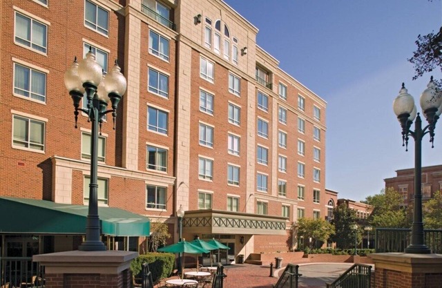 Wyndham Old Town Alexandria- Comfy 1 Bedroom Condo