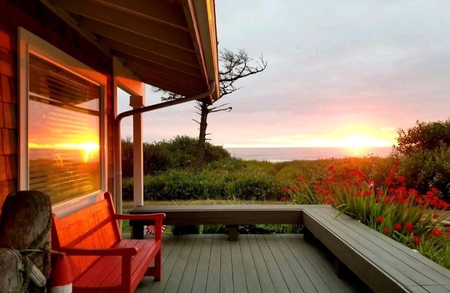 Yachats Oceanview Home With Sandy Beach Access