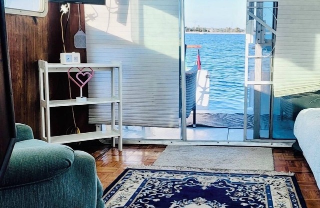 Yacht Time