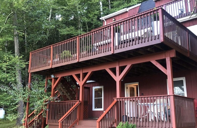 Year-Round Retreat Home on Scenic Delaware River 90 miles from NYC, EV CHARGER