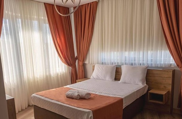 Yeni Truva Otel