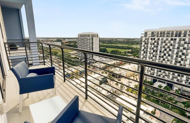 Your Doral Oasis: Spacious Comfort