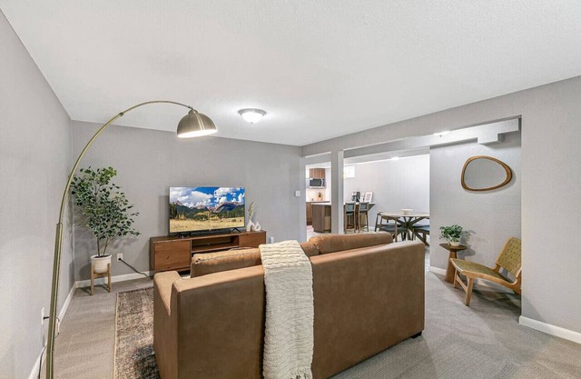Your Home Away from Home in South Lakewood!