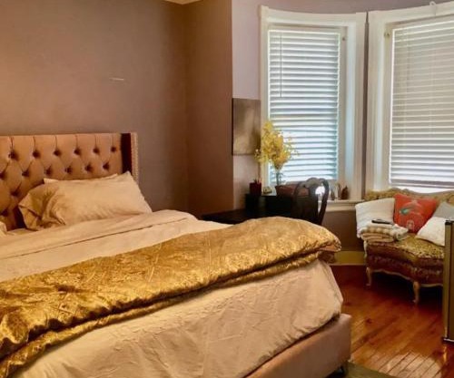 Your Home Away From Home in DC -Room C