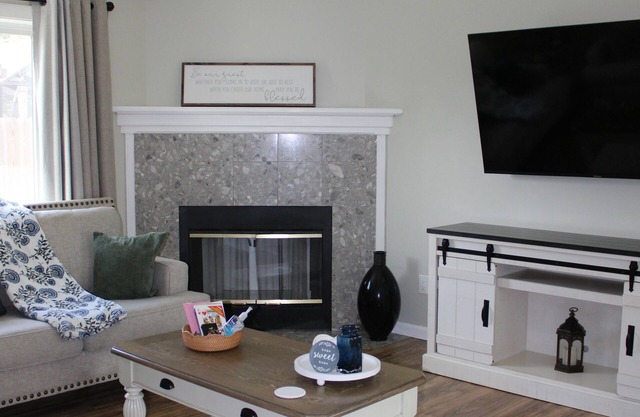Your home away from home/The perfect place to unwind with family & Friends