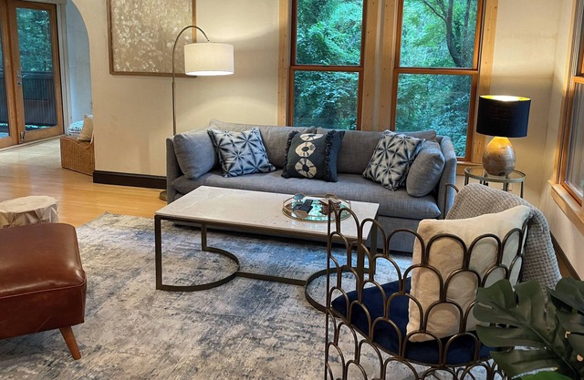 Your Modern Asheville Oasis- Walk Downtown