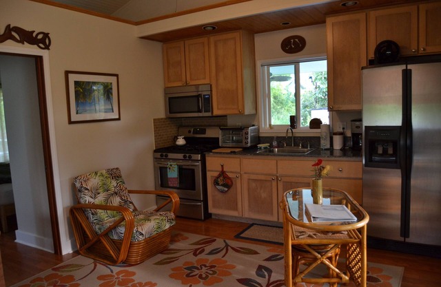 your own cottage, hear the ocean!