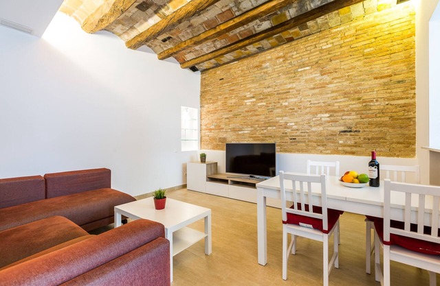 Your Ultimate Gràcia Escape: Two Private Apartments, One Seamless Experience!