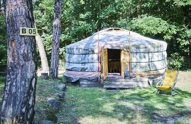 Yourtes Camping Le Reclus