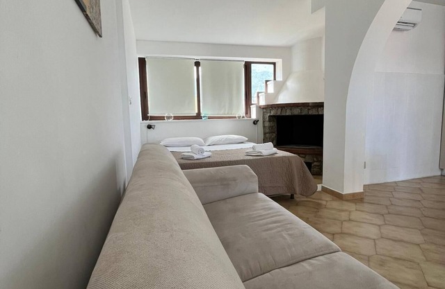 Zangara Flat, 10 minutes from Palermo Falcone borsellino airport.