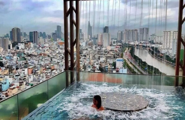 ZENITY Skyline Residences Suite