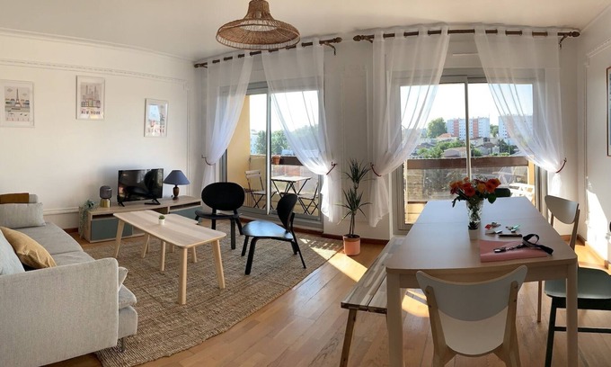 Talence Apartment | à Deux pas du Tram et de la Zone Universitaire
