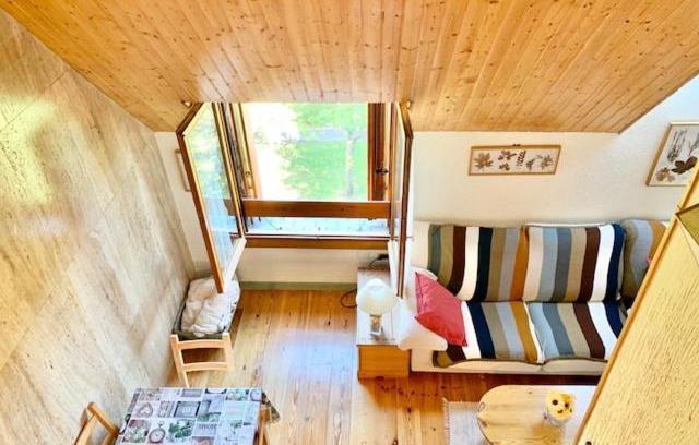 Biescas Apartment | Ático en Biescas con piscina, chimenea y garaje