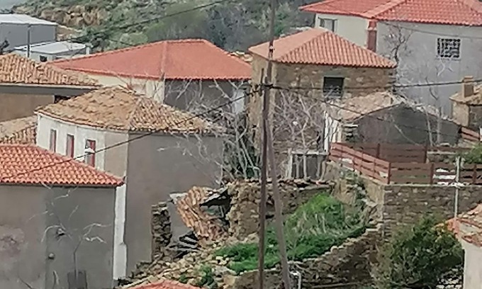 Myrina House | ΜΟΝΟΚΑΤΟΙΚΙΑ ΣΕ ΠΑΡΑΔΟΣΙΑΚΟ ΟΙΚΙΣΜΟ
