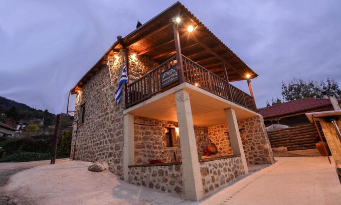 Mesaia Trikala Villa | Ξενώνας Νικόλ