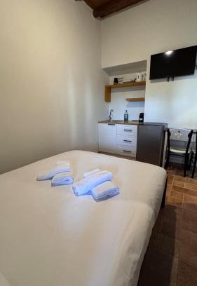 Livadi Apartment | Πέτρινη φωλιά