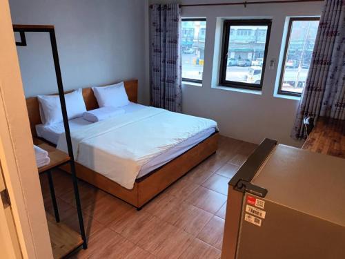 Tha Kham Hotel | โรงแรมควีนส์ (Queen)