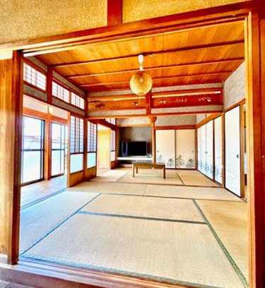 Tsu Apartment | なぎさの宿 和洋折衷日本畳敷 大家族グループ利用 長期滞在ok駐車場無料 鈴鹿サーキットまで車30分