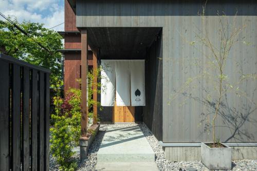Hakodate House | 住三吉の宿 桜山路