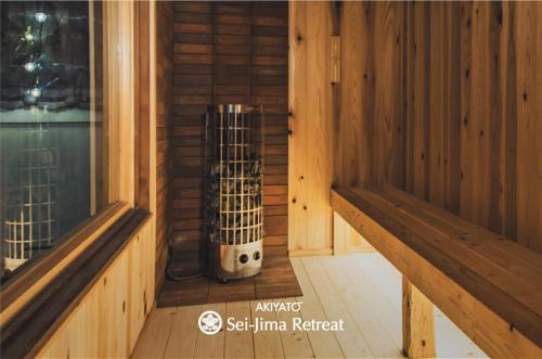 Sakaide Villa | 瀬戸内一棟貸切 サウナとアートの宿 Sei-Jima Retreat