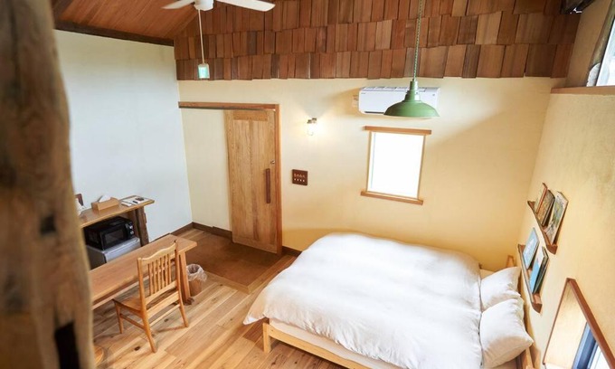 Wake Apartment | 自然素材でリノベした木の香り漂う貸切宿|藤野民宿(Fujino Guest House)