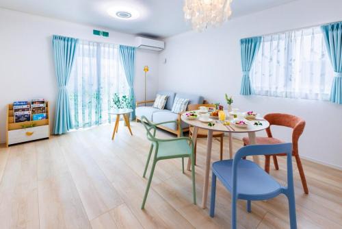 Nagawa Apartment | 那覇空港から15分DMM水族館とイーアス豊崎近く最大10名oKの南部リゾート宿OKS inn