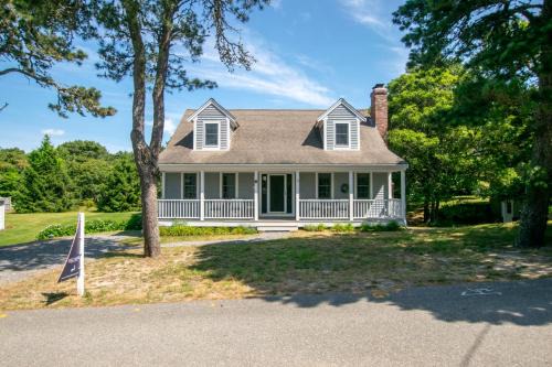 West Chatham House | 0 5 Mile Walk to Beach Dog Friendly