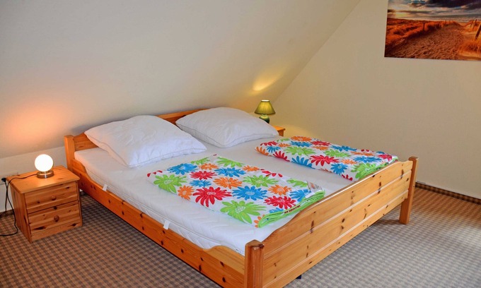 Putbus Apartment | 02 Ferienwohnung mit Sonnenterrasse - Rügener Ferienwohnungen in Beuchow