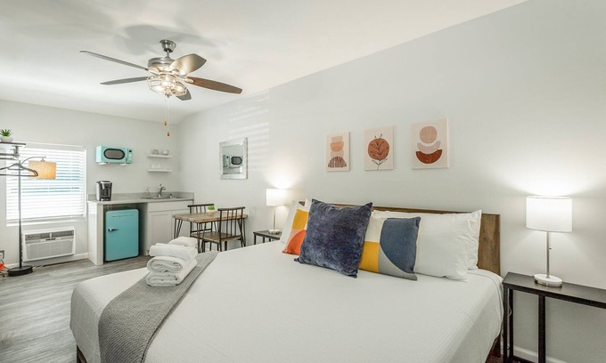 Chattanooga Cabin | 03: The Knoll Room - A PMI Scenic City Vacation Rental