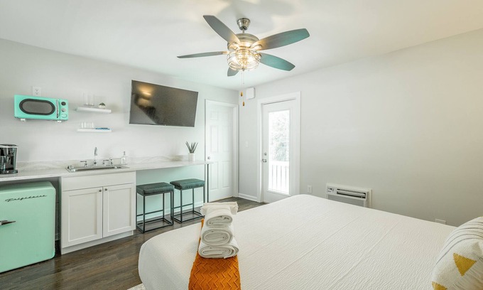 Chattanooga Cabin | 05: The Finn Room - A PMI Scenic City Vacation Rental