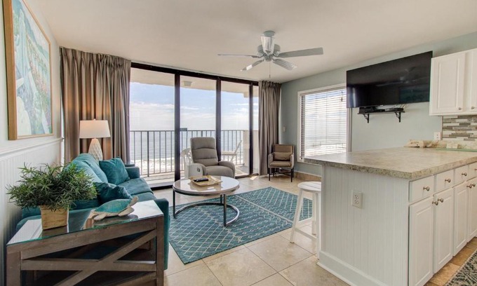 Wilmington Beach Apartment | 0714 Wavy Daze