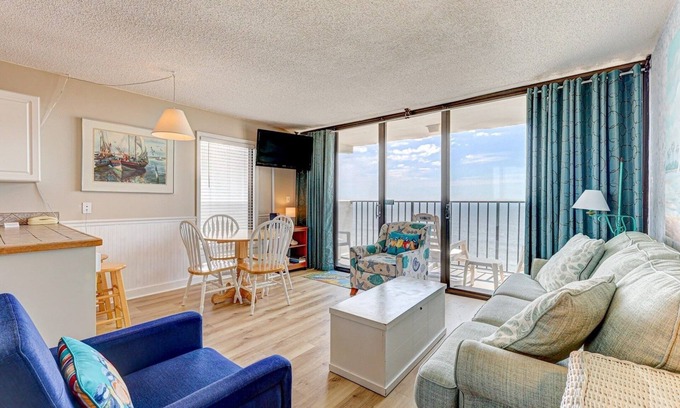Wilmington Beach Condo | 0801 Seaside Sunrise by Atlantic Towers