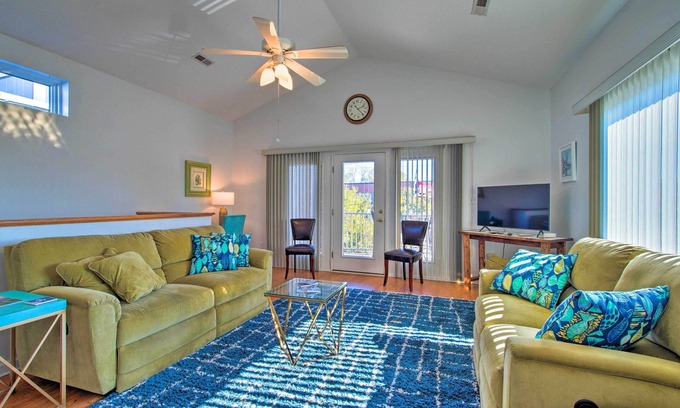 Southport Condo | 1/2 Mi to Riverwalk! Historic Dtwn Southport Condo