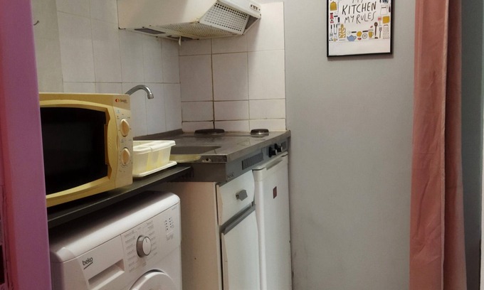 Agios Minas Apartment | 1-2 Person Studio in Chios center