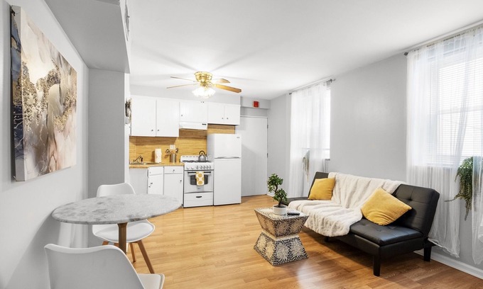 Southwark Apartment | 1 bdrm flat in Bella Vista