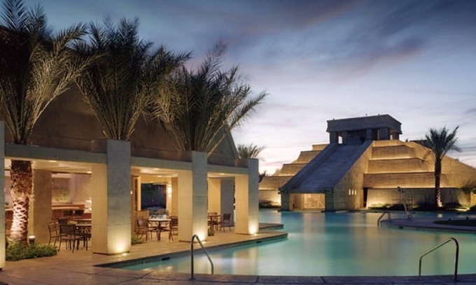 Enterprise Condo | 1 BDRM~ SLEEPS 4~ GREAT POOLS~ WATER SLIDES~ BOOKING HOLIDAYS NOW ~2 BATHROOMS~