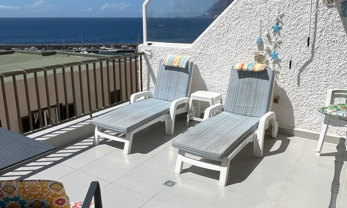 Los Gigantes Apartment | 1 Bed Apartment, with Fantastic Sea and Cliff Views in Tamara
