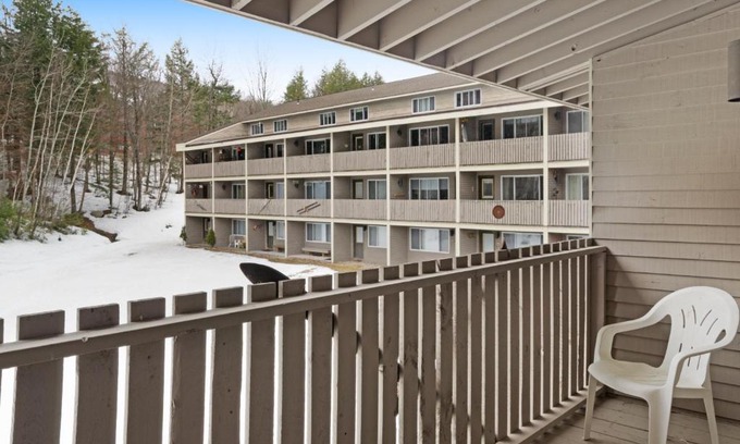 Sunday River Area Apartment | 1 Bed 1 Bath Vacation home in Newry