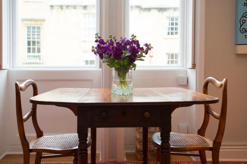 Upper Town Apartment | 1 Bed Georgian Apartment in Bath City Centre