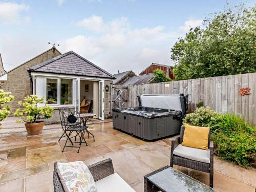 Cresselly House | 1 Bed in Cresselly 59667