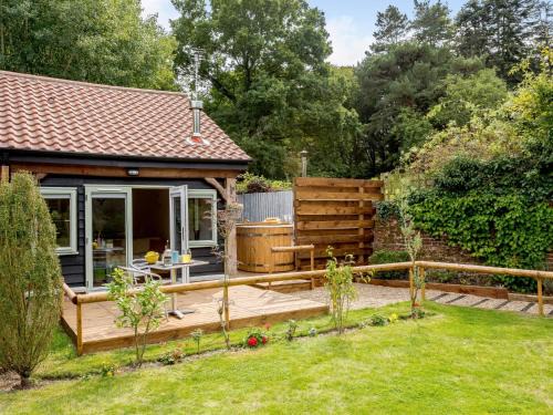 Foxley House | 1 Bed in Dereham 78596