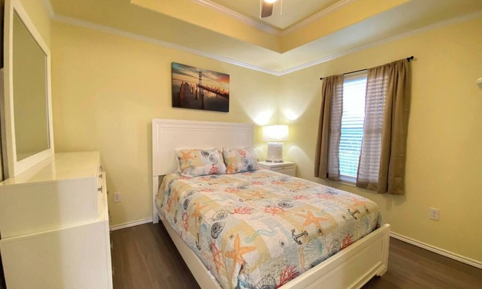 Rockport House | 1 bedroom 1 bath Cottage
